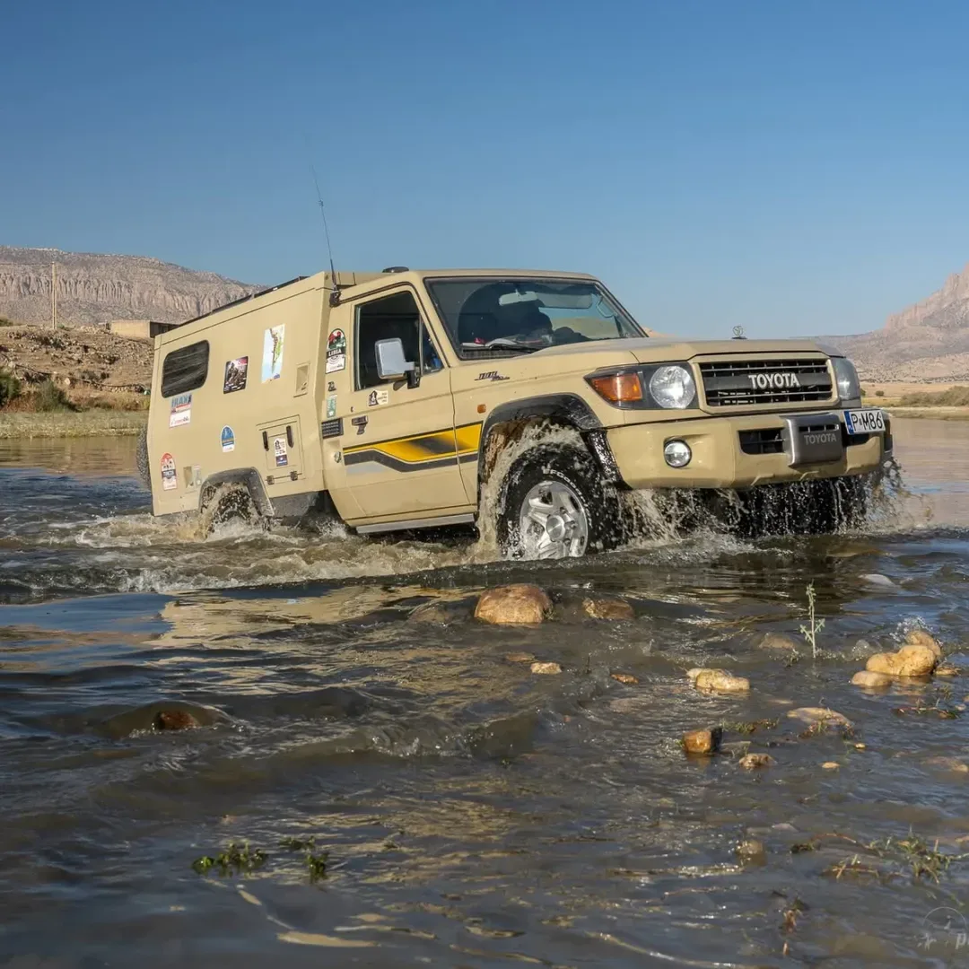 Land Cruiser